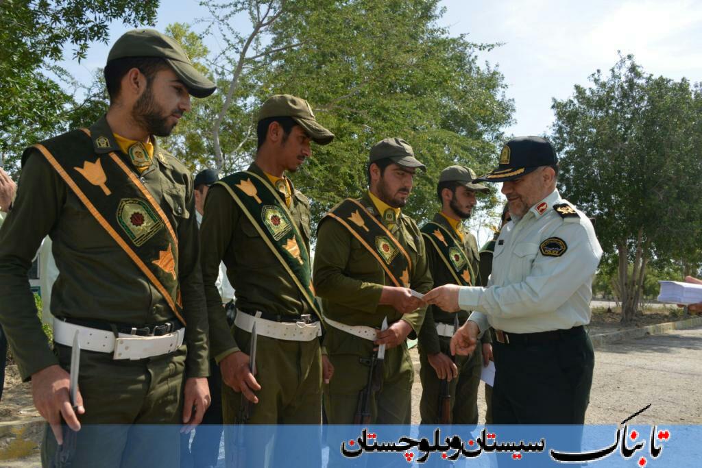 فرمانده انتظامی سیستان و بلوچستان در چابهار/ بازدید سردار رحیمی از یگان های انتظامی شهرستان چابهار و روند خدمت رسانی به مهمانان نوروزی