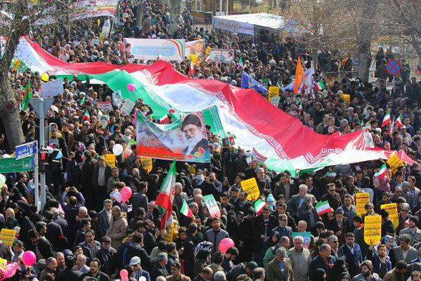 با حضور پرشکوه مردم قزوین، جشن ۴۰ سالگی انقلاب برگزار شد