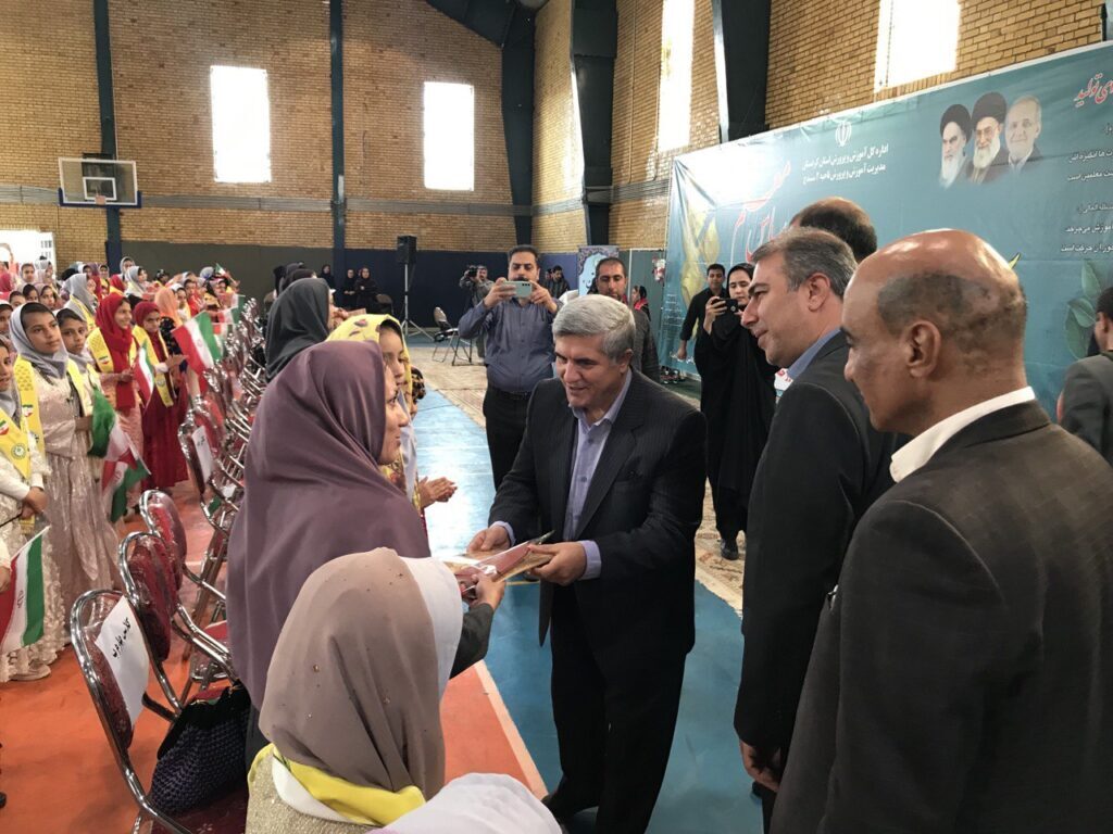 مسائل مادی، معنوی و زیرساختی در آموزش و پرورش حائز اهمیت است مسائل مادی، معنوی و زیرساختی در آموزش و پرورش حائز اهمیت است