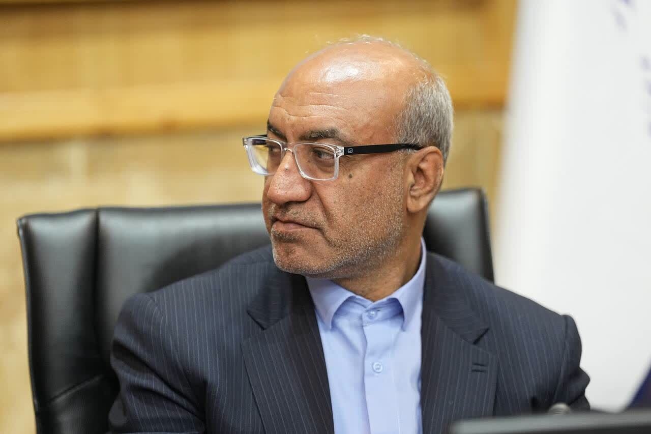 دستگاه‌های اجراییِ فاقد سامانه خورشیدی در اولویت قطعی برق خواهند بود/ راه‌اندازی نیروگاه خورشیدی استانداری کرمانشاه در کمتر از ۲ ماه