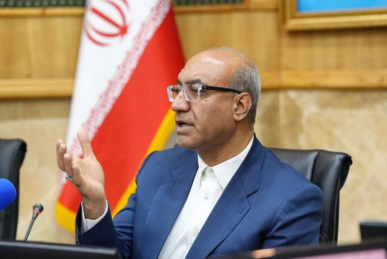 حمایت از صادرکنندگان و پیگیری مشکل تأمین ارز موردنیاز تجار در کرمانشاه / اختیارات جدید دولت به استان‌ها، مسیر فعالیت اقتصادی را تسهیل می‌کند