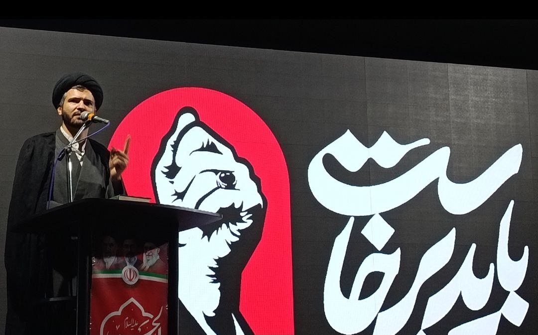 نترسیدن از دشمن و حفظ انسجام ملی، دو شرط پیروزی در میدان مقابله است